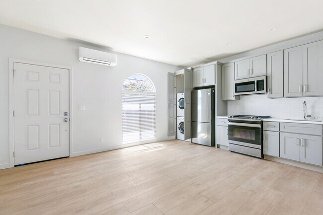 Foto del edificio - 207 N Benton Way