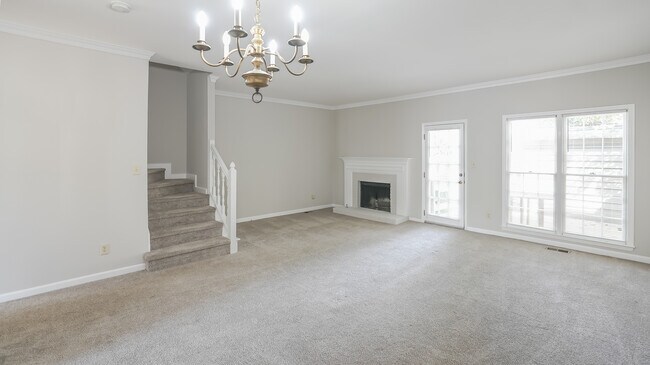 Foto del edificio - 940 Albany Ct