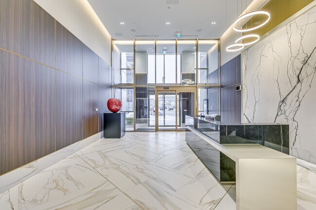 Photo du bâtiment - 2333-2333 Khalsa Gate