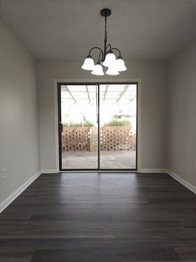 Foto del edificio - 3515 Biltmore Pl