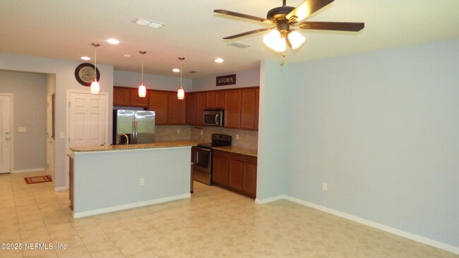 Foto del edificio - 7013 Coldwater Dr