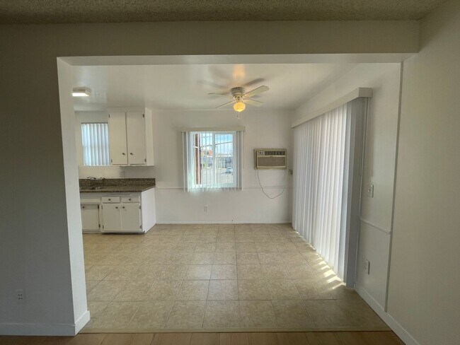 Foto del edificio - 19401 Haynes St