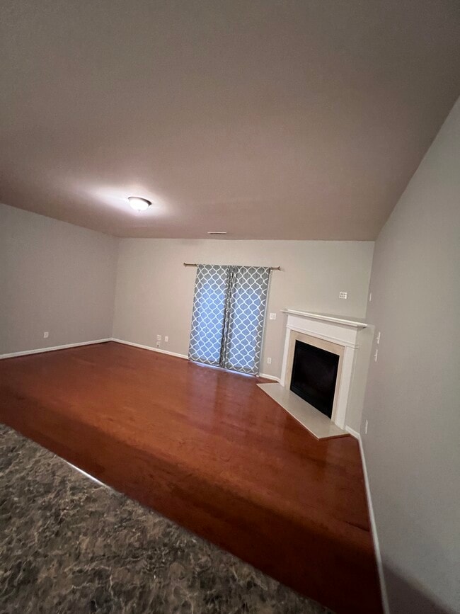 Building Photo - 1725 TW Alexander Dr