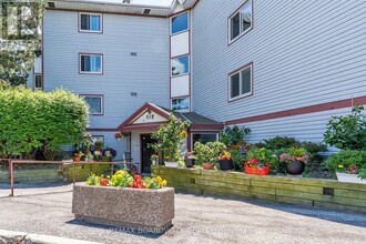 Building Photo - 318 Lorry Greenberg Dr