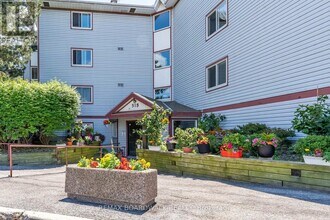 Building Photo - 318 Lorry Greenberg Dr