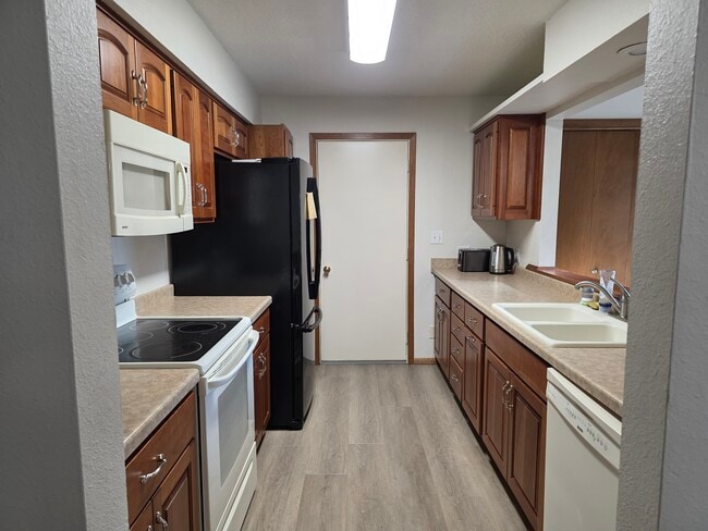 Building Photo - 1119 Kennedy St