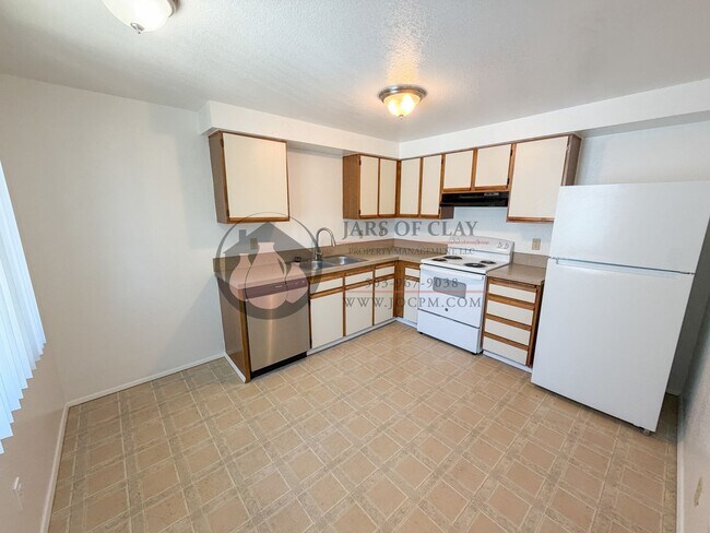 Foto del edificio - Upstairs Two Bedroom Apartment in Keizer