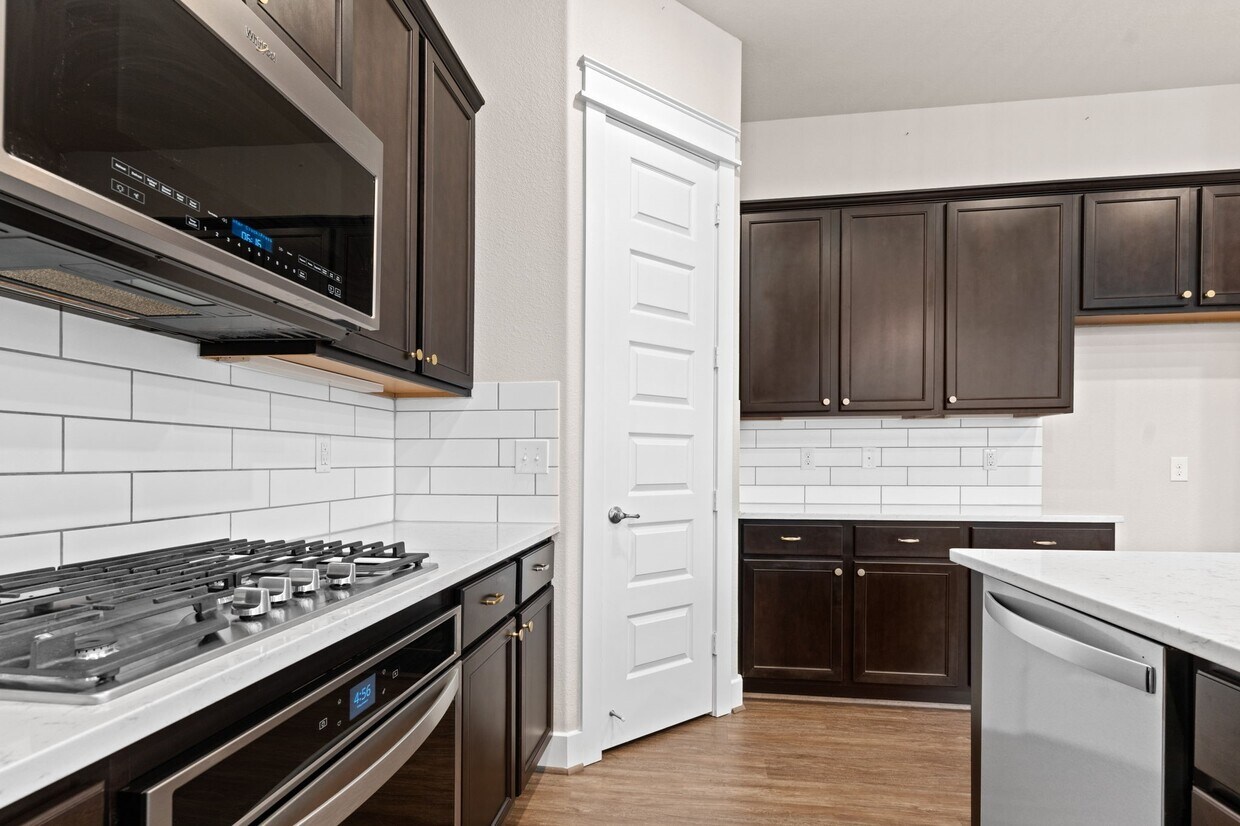 Foto principal - 5323 Wyatt James Ln