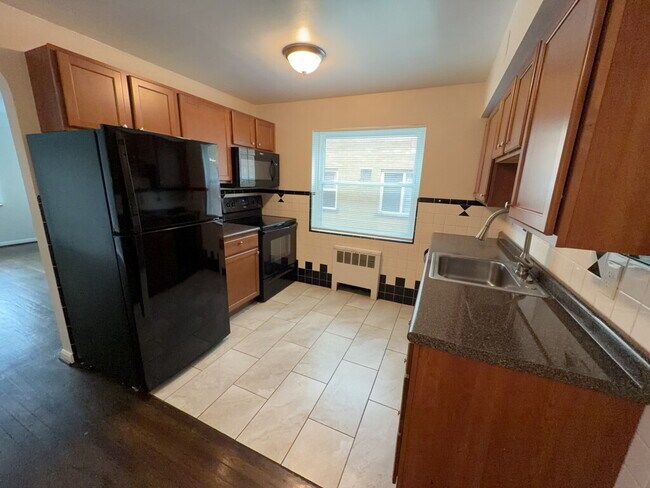 Foto del edificio - 3089 Glenmore Ave