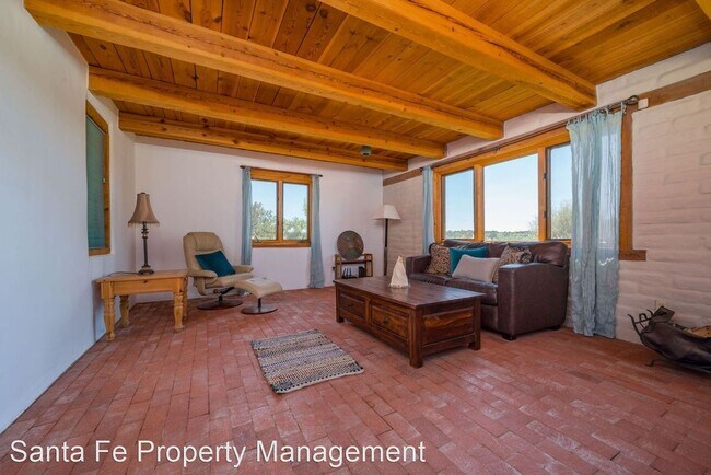 Building Photo - 4 br, 2 bath House - 5 Casa Del Oro Loop