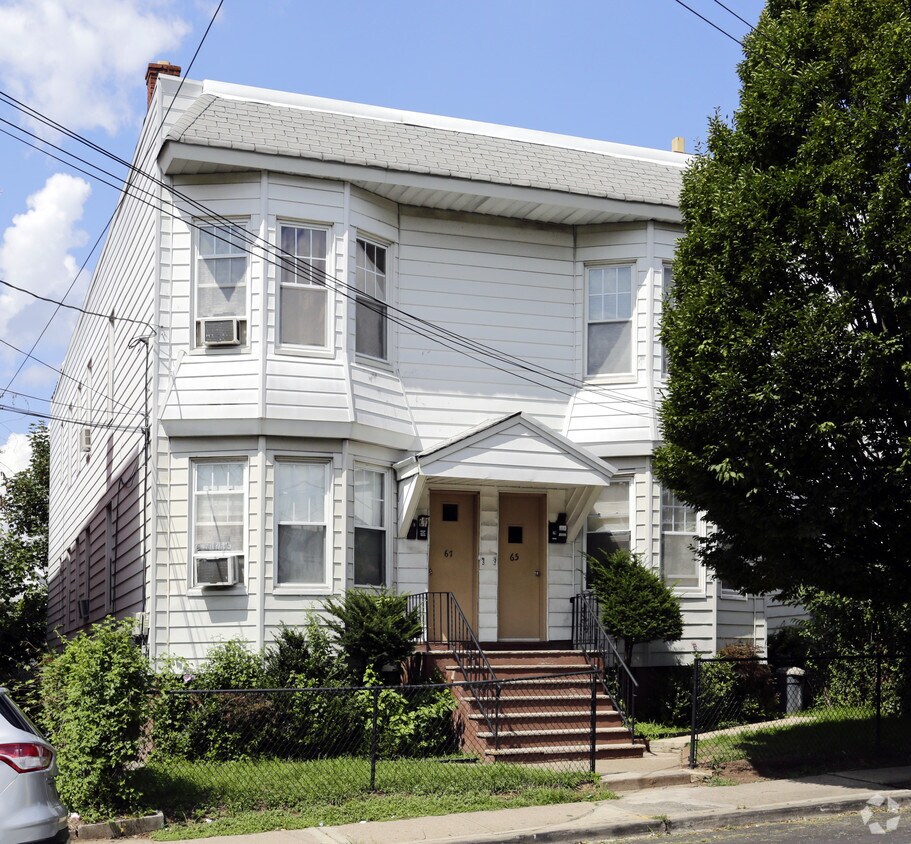 Primary Photo - 65-67 Harrison Ave