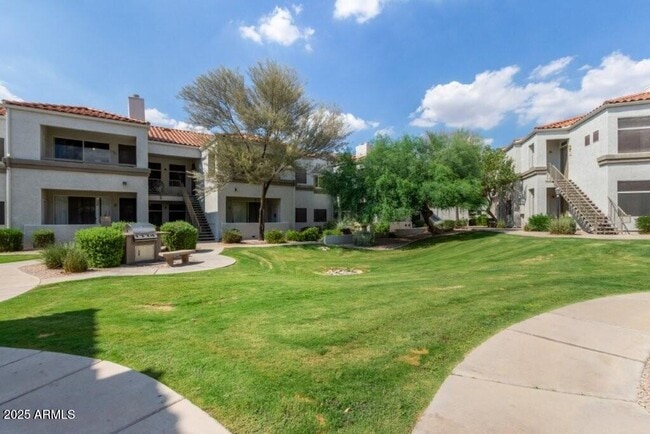 Foto del edificio - 11375 E Sahuaro Dr