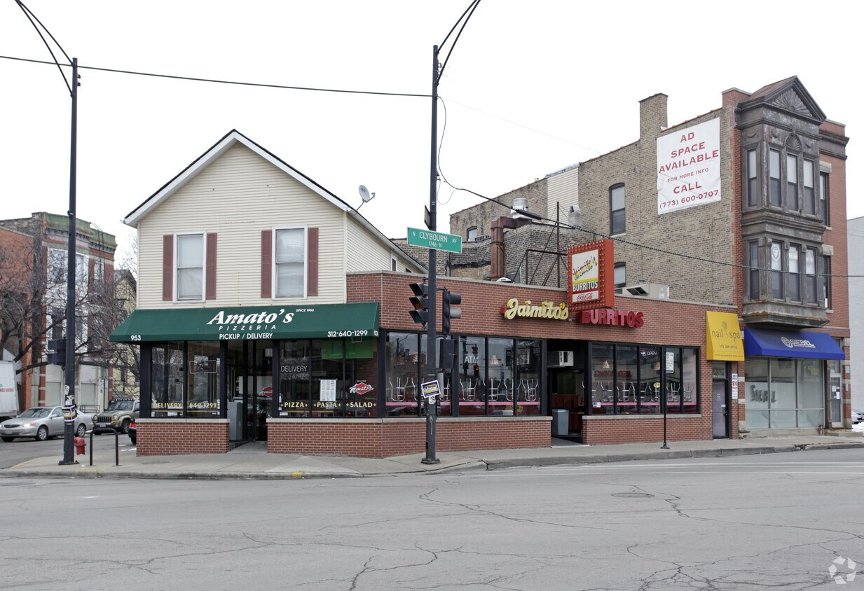 Primary Photo - 953 W Willow St