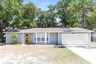 Building Photo - 2423 Scanlon Dr