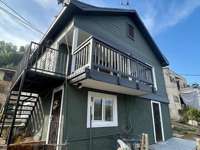 Building Photo - 2719 Alta St