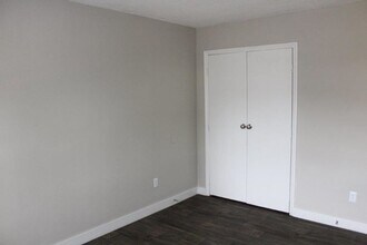 Building Photo - Trails Corner Apartments