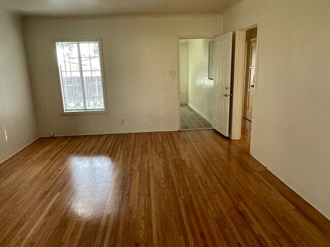 Foto del edificio - 10540 Daines Dr