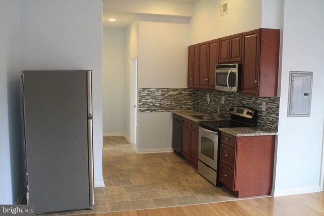 Foto del edificio - 550 N 10th St