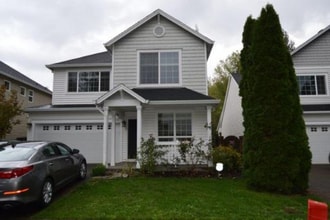 Building Photo - 1290 NE Margeaux Pl