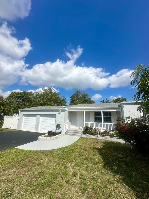 Foto principal - 33 NW 118th St