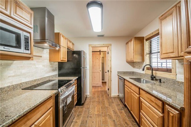 Building Photo - 3010 County Road 31, Clearwater, FL 33759