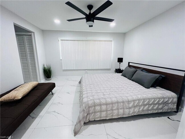 Foto del edificio - 4439 Parrot Ave