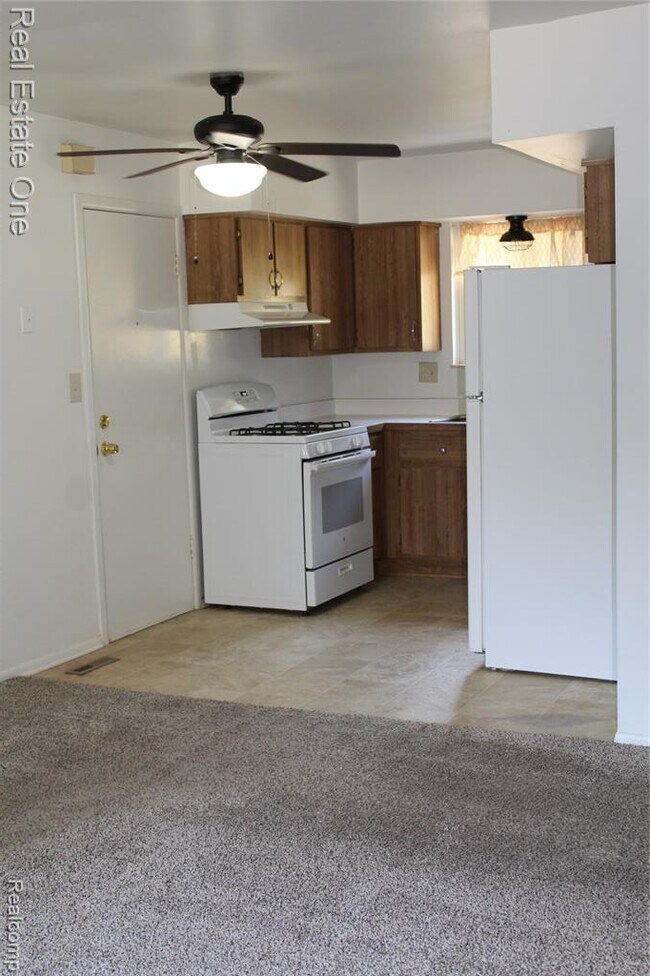 Foto del edificio - 37 /39 Maplecrest Dr