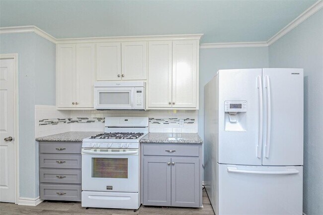 Foto del edificio - 30 Holly Chase St