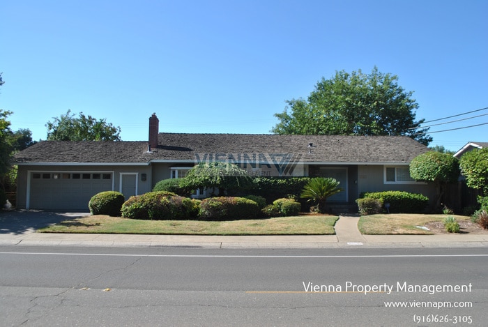 Primary Photo - 1840 Shelfield Dr