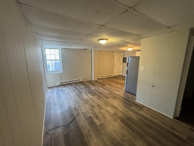 Foto del edificio - 663 E Market St