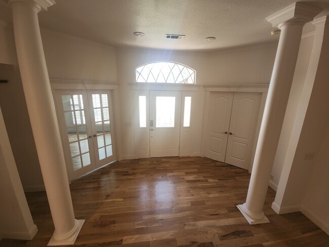 Building Photo - 22 Jynteewood Cir