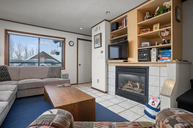 Foto del edificio - 1710 Saddle Creek Ct