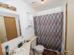 Building Photo - 2742 Montague Dr