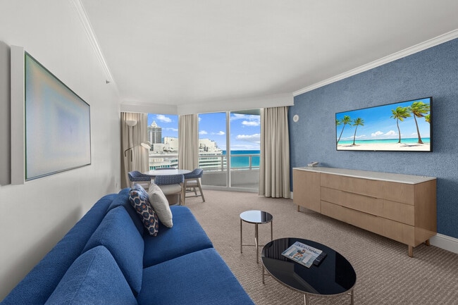 Building Photo - 4401 Collins Ave