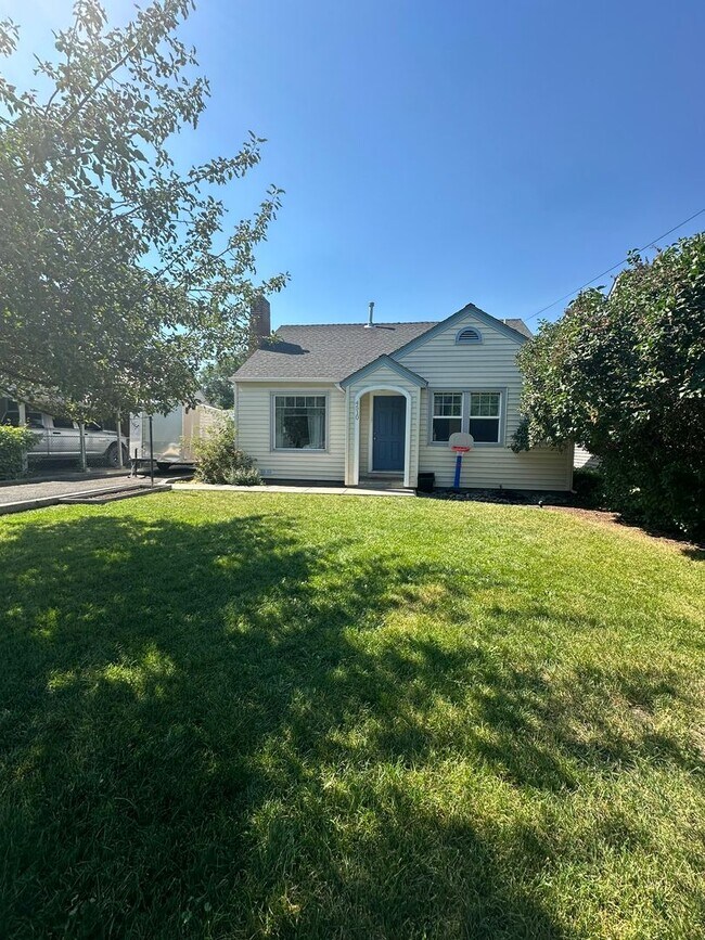 Foto del edificio - Cute 2-Bedroom in the suburbs