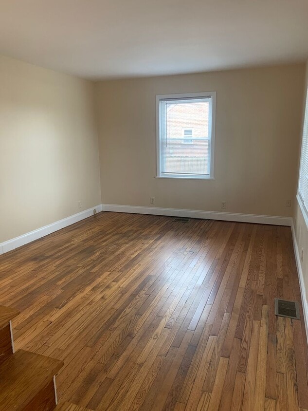 3 Bedroom/1 bath House - Okolona area - 3 Bedroom/1 bath  Okalona area