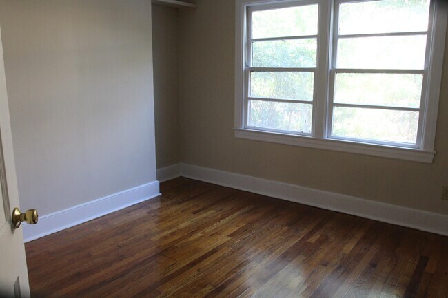 Foto del edificio - 309 S Carroll St
