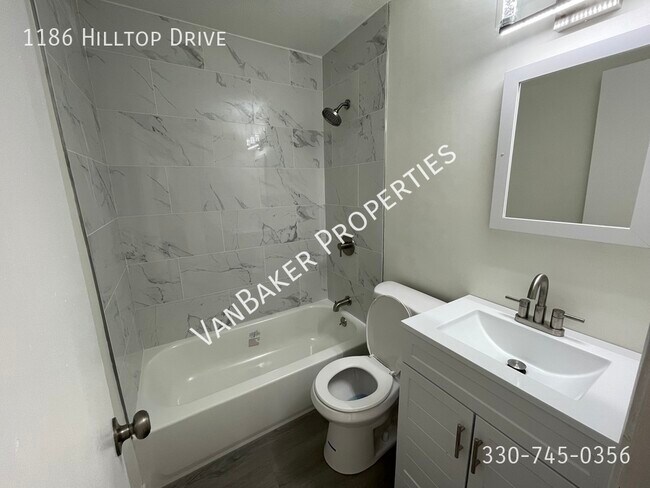Foto del edificio - 1186 Hilltop Dr