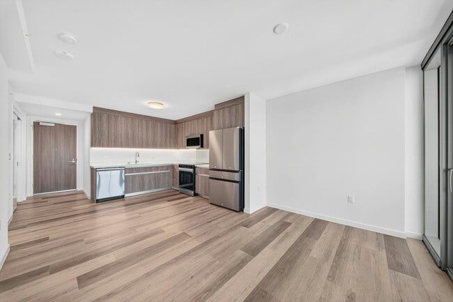 Building Photo - 1500 Rycroft St