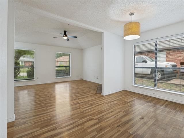 Building Photo - 3006 Post Oak Dr