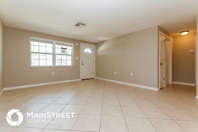 Foto del edificio - 3208 Primrose Dr