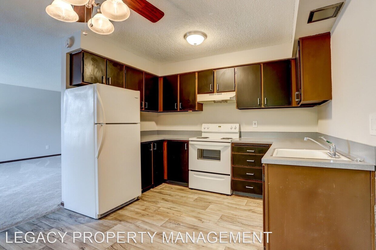 Foto principal - 3715-3775 SW 108th Ave