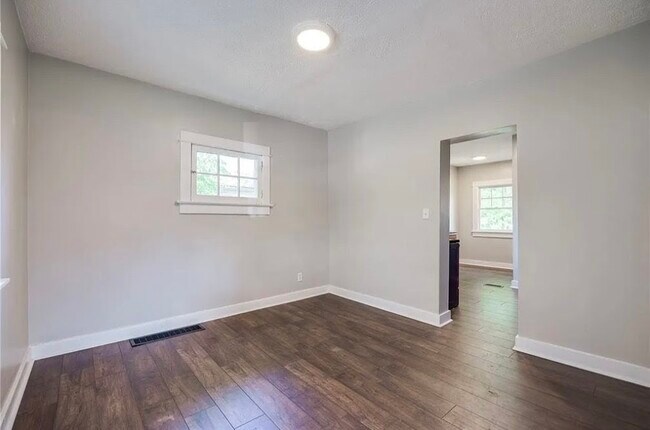Foto del edificio - 1449 Weaver St
