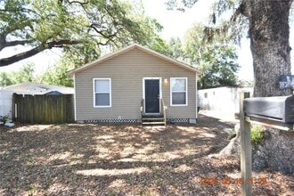 Building Photo - 1501 E Palifox St