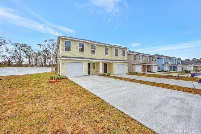 Foto del edificio - 45081 Red Brick Dr