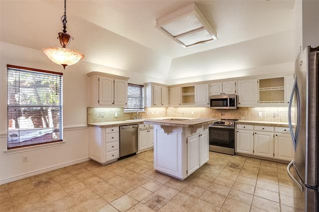 Foto del edificio - 5901 River Bend Dr