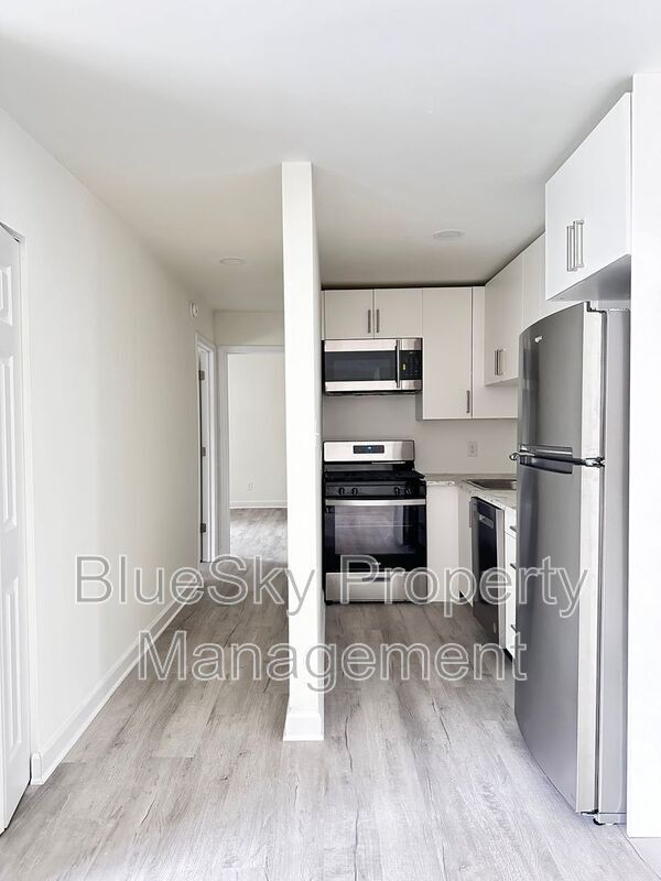 Building Photo - 800 Runnel Ct