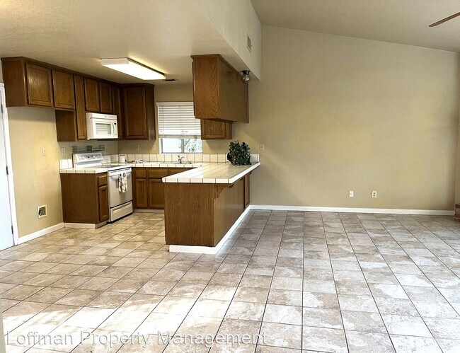 Building Photo - 3 br, 2 bath House - 1009 Mayflower Court