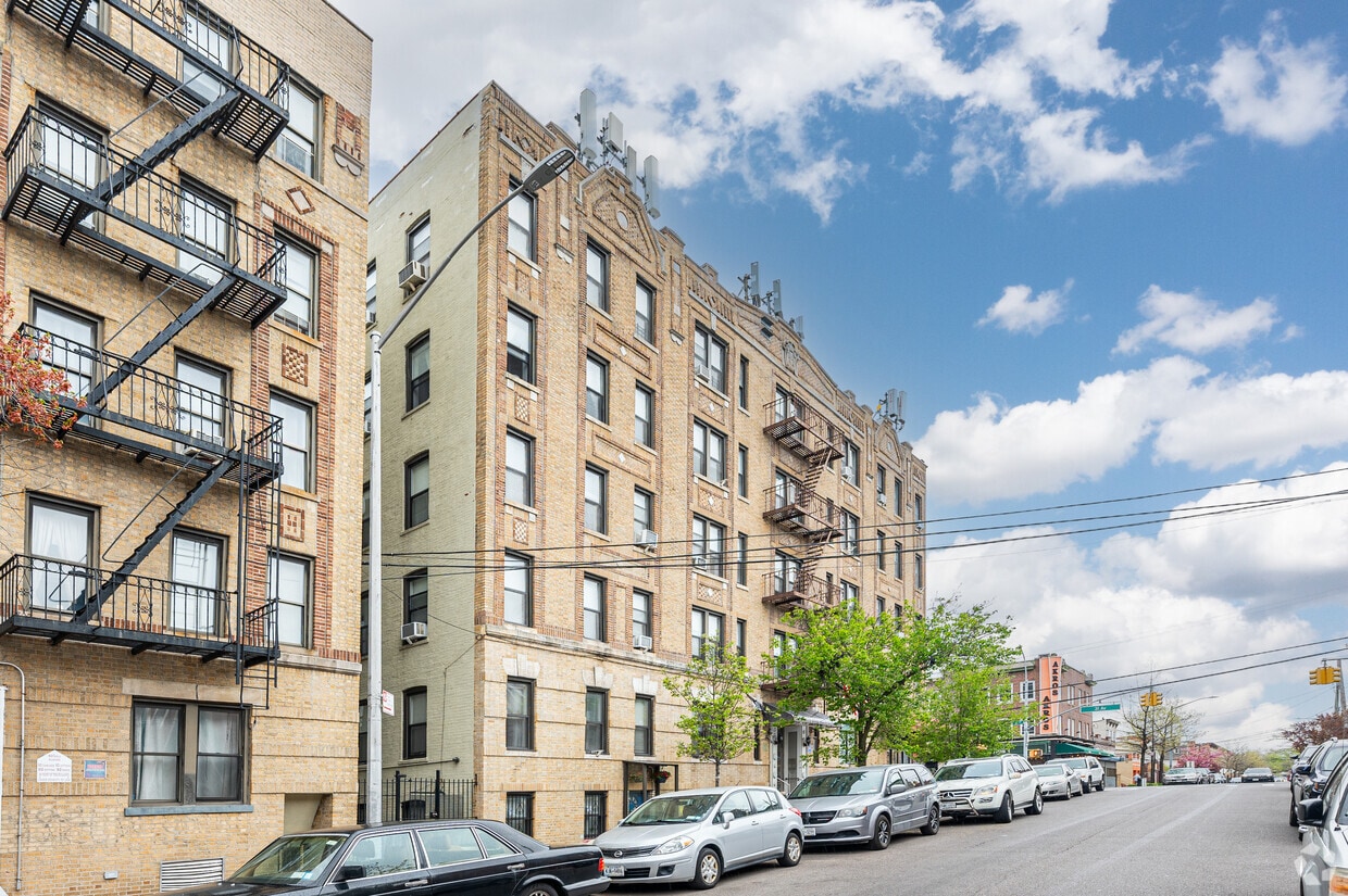 Building Photo - 31-06 42nd St