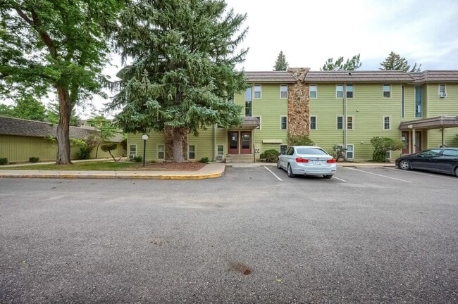 Building Photo - 3335 Chisholm Trail